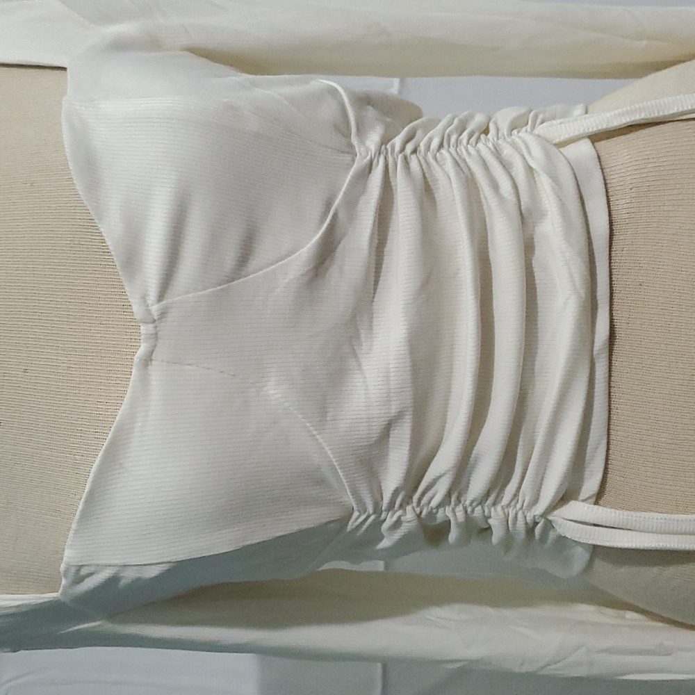 Unity Ruched Crop NEW - Picture 4 of 8